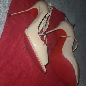 I Christian Louboutin